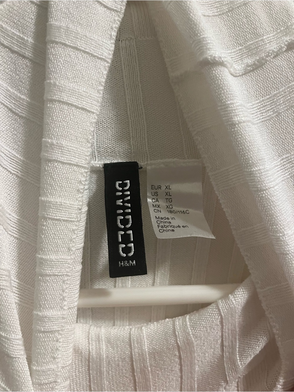 H&M Cream Ribbed Turtleneck Sweater - Picture 2 of 3